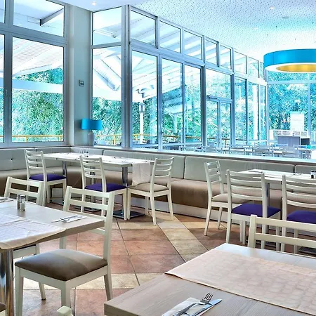 ホテル Ralitsa Aquaclub 4*