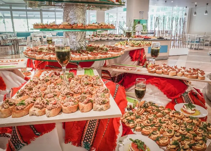 Отель Ralitsa Aquaclub 4*