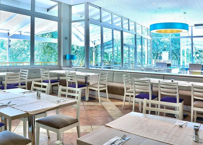 Отель Ralitsa Aquaclub 4*